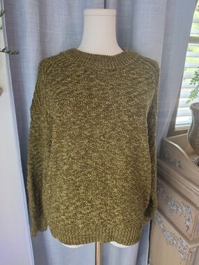 Universal Thread Green Sweater